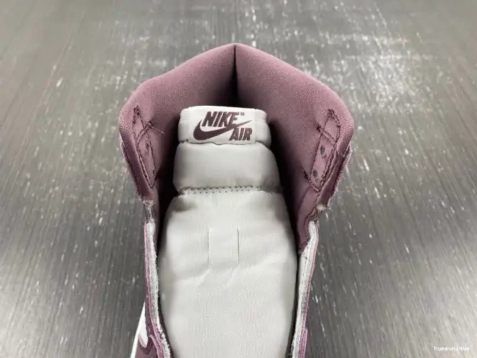 HYPE Sky J High Jordan Air OG DZ5485-105 Mauve 1 0602